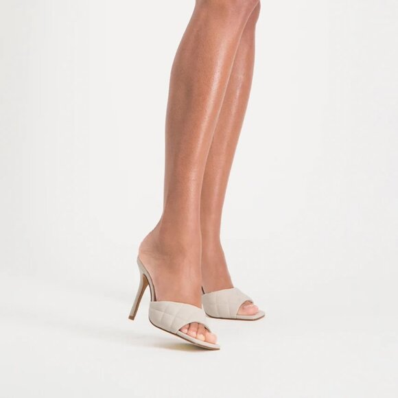 Steve Madden Signify Quilted Sandal Bone Multi - Picture 2 of 13